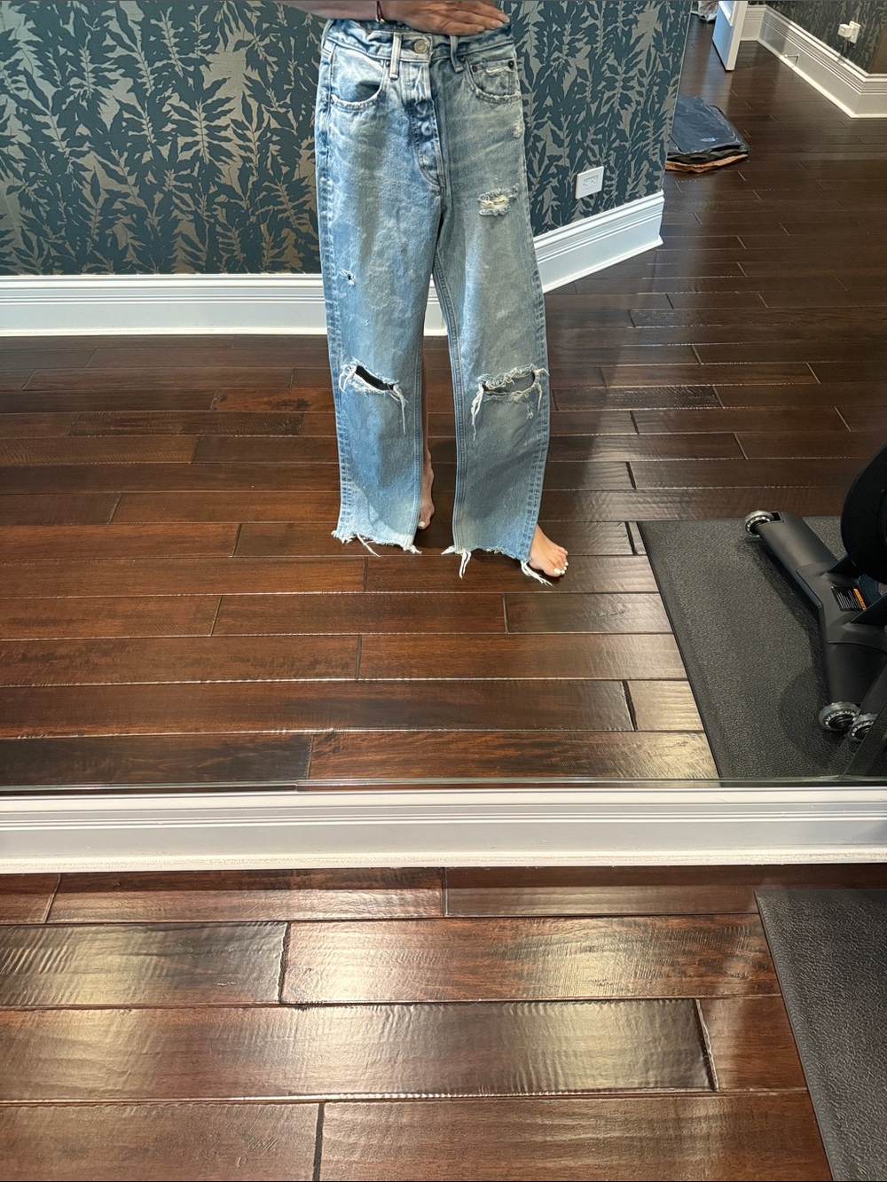 Moussy vintage Odessa Wide Light Blue Distressed Straight-Leg Jeans - Picture 2 of 6